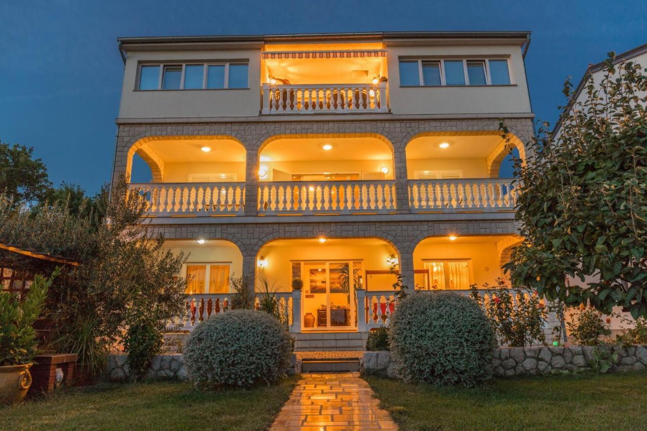 Apartments Ruza Crikvenica Exteriör bild